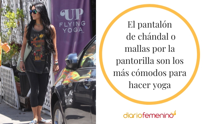 Los pantalones por la pantorrilla son los más indicados para hacer yoga